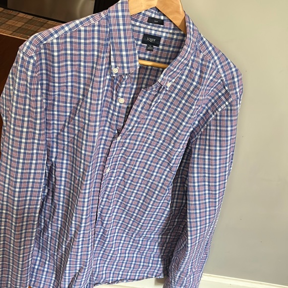 Button down - Picture 1 of 2